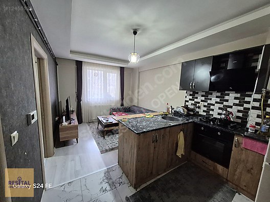DİLEK CADDESİNDE 1+1 EŞYALI KİRACILI SATILIK DAİRE