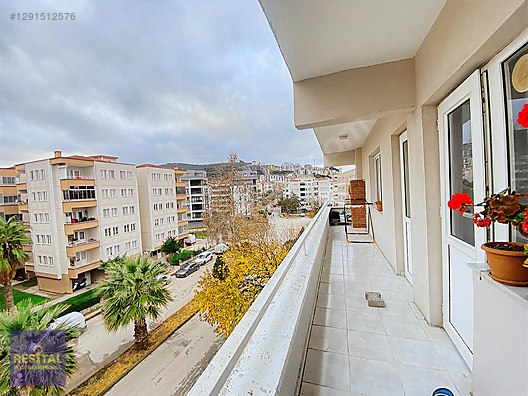 MUDANYA GÜZELYALI SİTELER MAHALLESİNDE HAVUZLU 3+1 SATILIK DAİRE