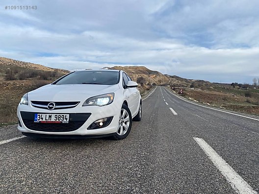 Opel Astra J Sports Tourer Excellence 1.7 CDTI 110HP specs, dimensions