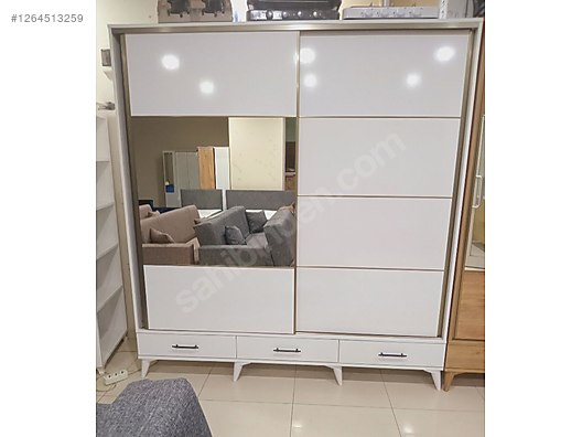 İkinci El ve Sıfır Alışveriş / Ev Dekorasyon / Mobilya / Yatak Odası / Gardırop