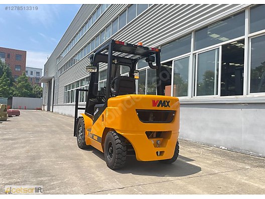 Machinery / Industrial / Carrying & Stacking Equipment / Forklifts / For Sale / Vmax