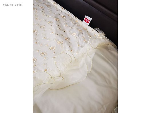 Used & Brand New Items / Home Decor / Home Textiles / Bedspread