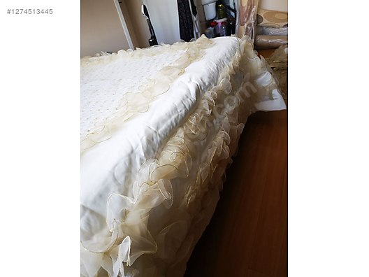 Used & Brand New Items / Home Decor / Home Textiles / Bedspread