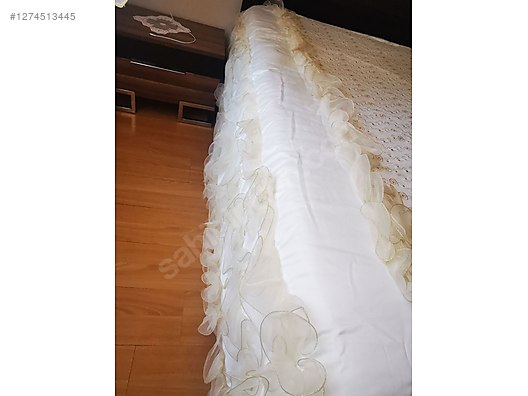 Used & Brand New Items / Home Decor / Home Textiles / Bedspread