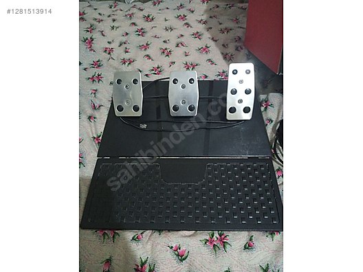 Used & Brand New Items / Gaming & Gamers Exclusive / Gaming Equipment / PC Game Racing Wheels