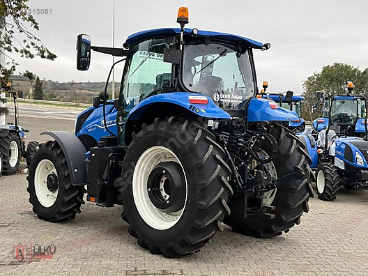 Machinery / Agricultural Machines / Tractors / New Holland / TR6.135S