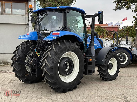 Machinery / Agricultural Machines / Tractors / New Holland / TR6.135S