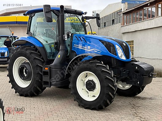 Machinery / Agricultural Machines / Tractors / New Holland / TR6.135S