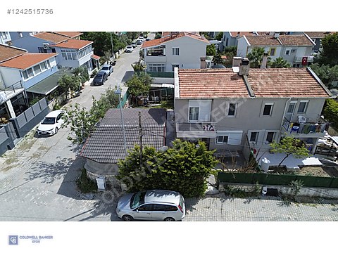 ALAÇATI DA SATILIK FULL EŞYALI BAHÇELİ 3+1 VİLLA...
