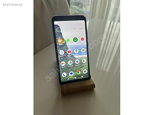 Used & Brand New Items / Cell Phones & Accessories / Cell Phones / Xiaomi / Mi A2 (Mi 6X)