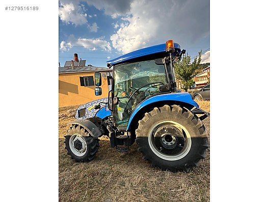 Machinery / Agricultural Machines / Tractors / New Holland / T4.60S