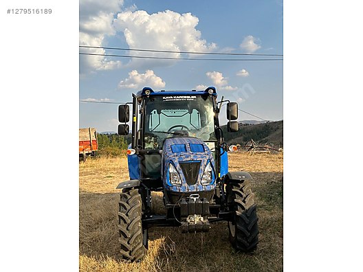 Machinery / Agricultural Machines / Tractors / New Holland / T4.60S