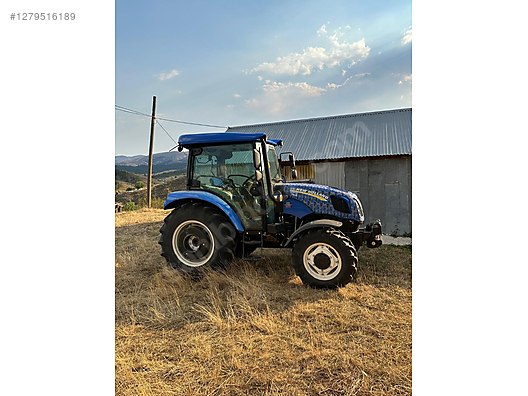 Machinery / Agricultural Machines / Tractors / New Holland / T4.60S