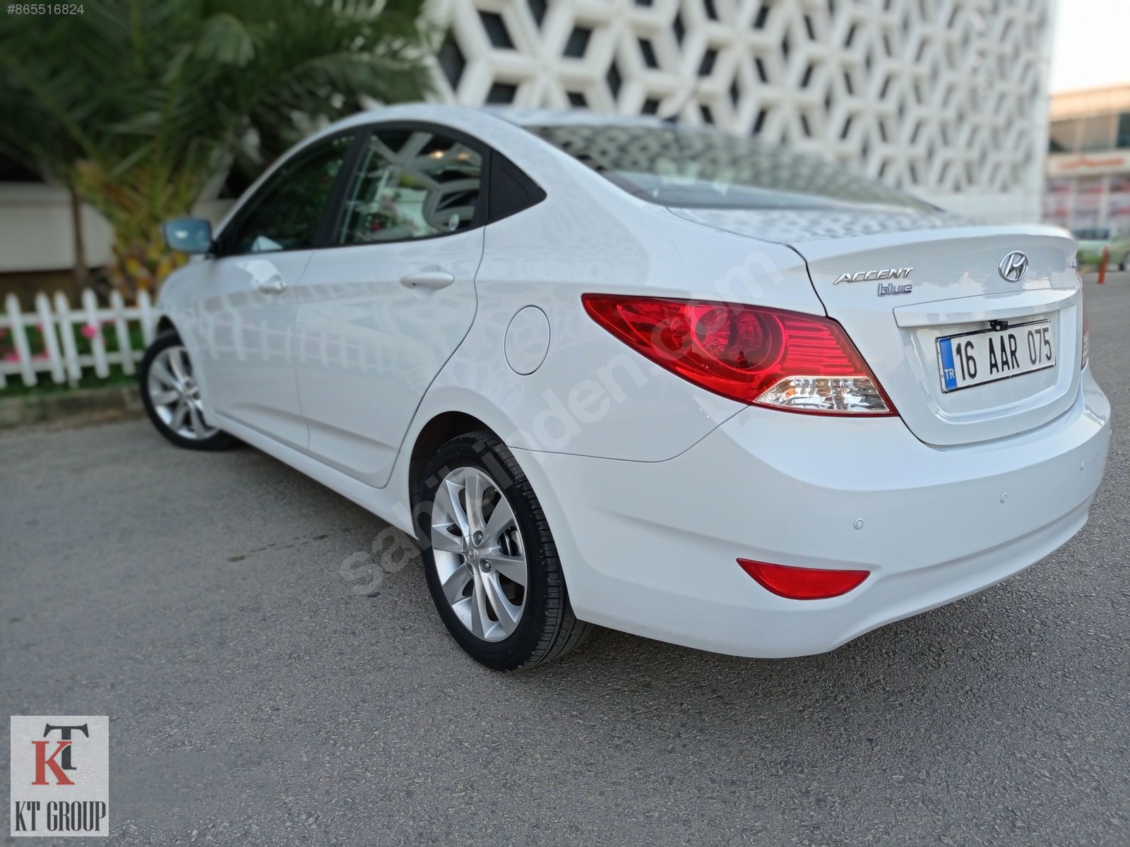 Hyundai accent blue crdi