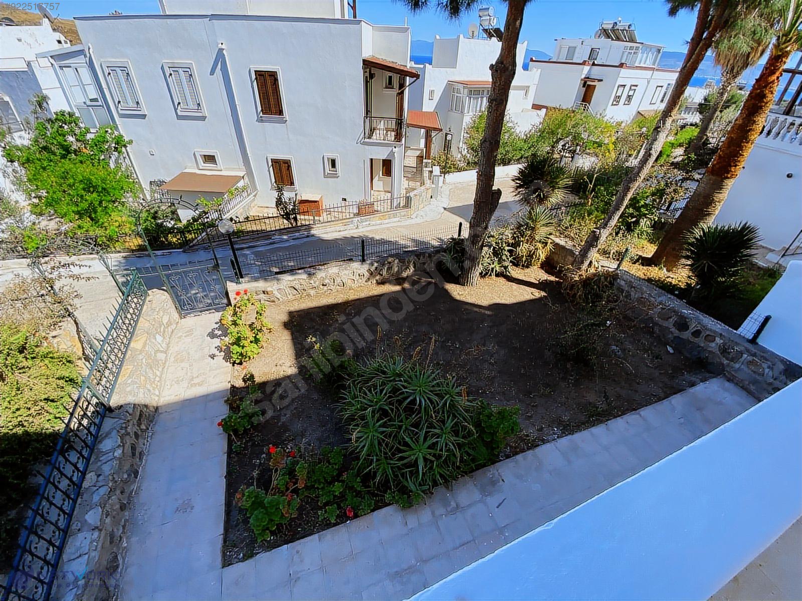 Bodrum Akyarlar Satılık Denize 4OO mt Mesafede Müstakil Villa Satılık