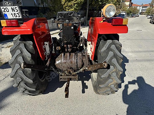 Machinery / Agricultural Machines / Tractors / Massey Ferguson / 240 S