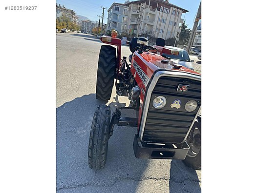 Machinery / Agricultural Machines / Tractors / Massey Ferguson / 240 S