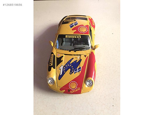 Bburago Diecast Model 1:18 Porsche Araba - 1268519656 Bburago Diecast Model 1:18 Porsche Araba - 1268519656
