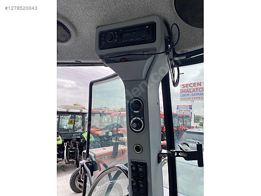 Machinery / Agricultural Machines / Tractors / New Holland / TD5.90