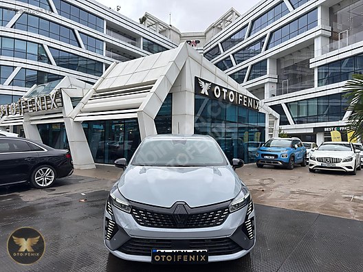 OTOFENİX 2024 RENAULT CLIO 1.0 TCe TESLA EKRAN HATASIZ 13.849 KM