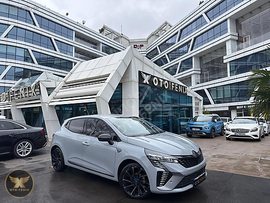 OTOFENİX 2024 RENAULT CLIO 1.0 TCe TESLA EKRAN HATASIZ 13.849 KM