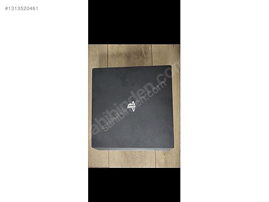 ACİL SATILIK tertemiz işlem görmemiş PS4 pro 1 TB CUH-7200+6oyun