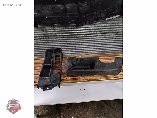 BMW E36 ORTA KONSOL ORIJINAL ÇIKMA