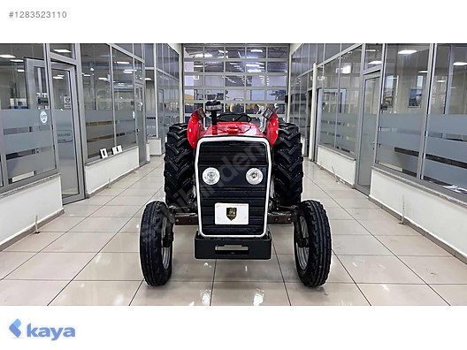 Machinery / Agricultural Machines / Tractors / Massey Ferguson / 240 S