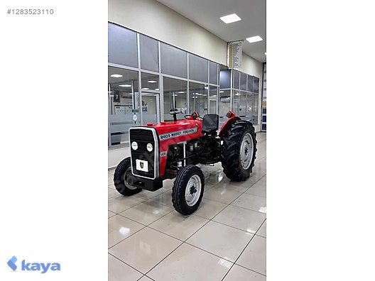 Machinery / Agricultural Machines / Tractors / Massey Ferguson / 240 S