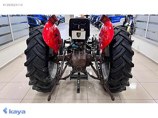 Machinery / Agricultural Machines / Tractors / Massey Ferguson / 240 S