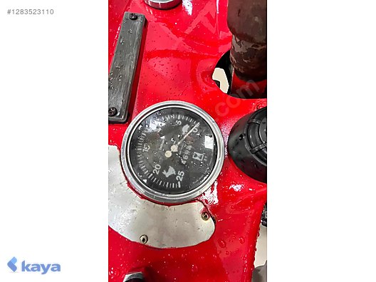 Machinery / Agricultural Machines / Tractors / Massey Ferguson / 240 S