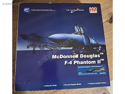 Hobby Master 1:72 Air Power Series HA1984 RF-4 Phantom on