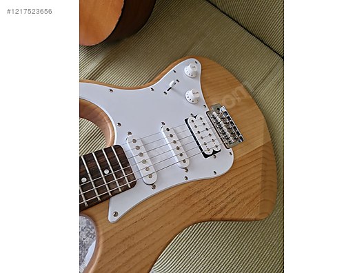 İkinci El ve Sıfır Alışveriş / Müzik / Müzik Aletleri / Telli Çalgılar / Gitar / Elektro