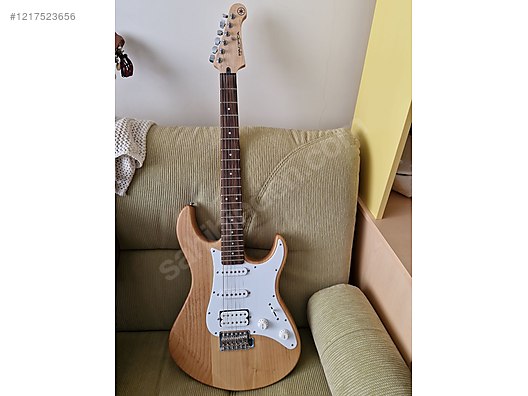 İkinci El ve Sıfır Alışveriş / Müzik / Müzik Aletleri / Telli Çalgılar / Gitar / Elektro