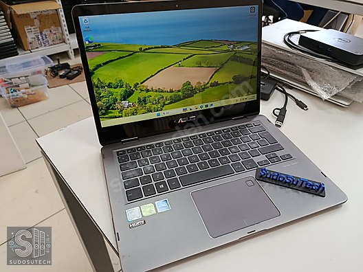 Asus / ASUS ZenBook Flip 14 UX461U i7-8550U MX150 16GB RAM 256GB