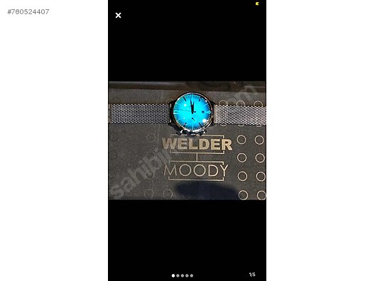 Welder Moody Jam Tangan Analog Wrc202 Rose Gold Dengan Black Strap Ilotte