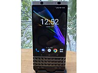 Blackberry Keyone