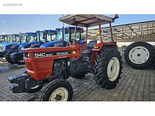 Machinery / Agricultural Machines / Tractors / New Holland / 54C