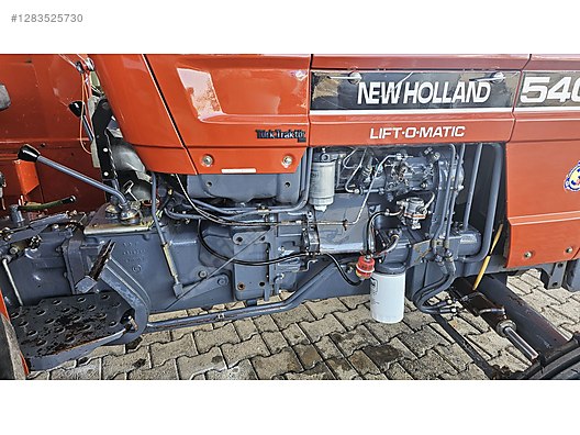 Machinery / Agricultural Machines / Tractors / New Holland / 54C