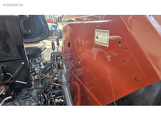 Machinery / Agricultural Machines / Tractors / New Holland / 54C