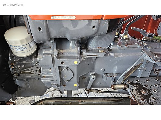 Machinery / Agricultural Machines / Tractors / New Holland / 54C