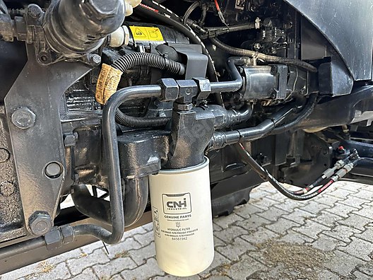 Machinery / Agricultural Machines / Tractors / New Holland / TR5.100