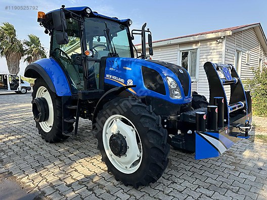 Machinery / Agricultural Machines / Tractors / New Holland / TR5.100