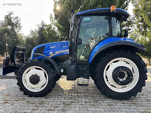 Machinery / Agricultural Machines / Tractors / New Holland / TR5.100