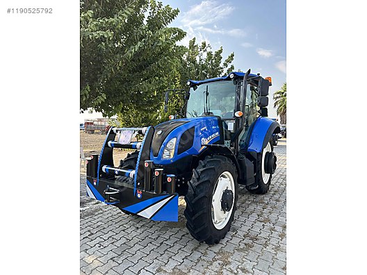 Machinery / Agricultural Machines / Tractors / New Holland / TR5.100
