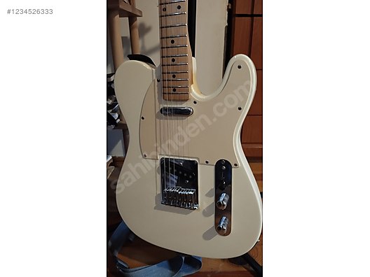 Squier Elektro Gitar