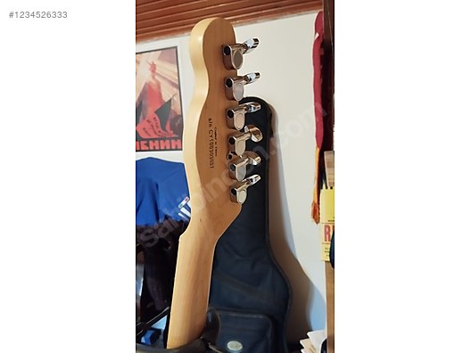 Squier Elektro Gitar