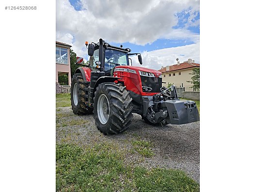 Machinery / Agricultural Machines / Tractors / Massey Ferguson / 8740 S