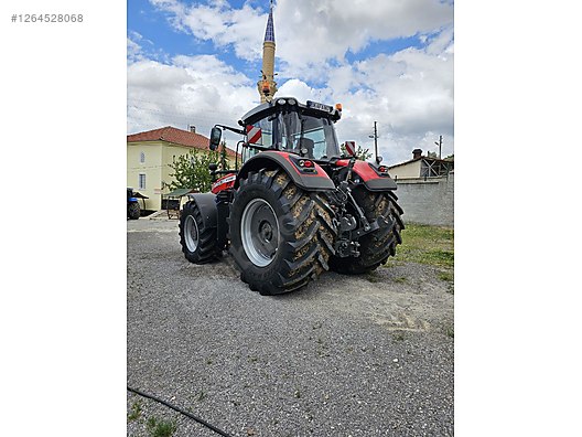 Machinery / Agricultural Machines / Tractors / Massey Ferguson / 8740 S