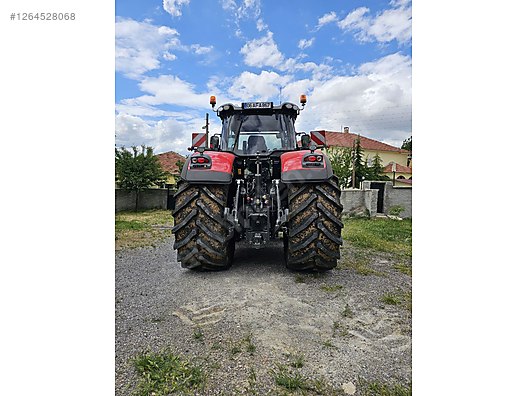 Machinery / Agricultural Machines / Tractors / Massey Ferguson / 8740 S